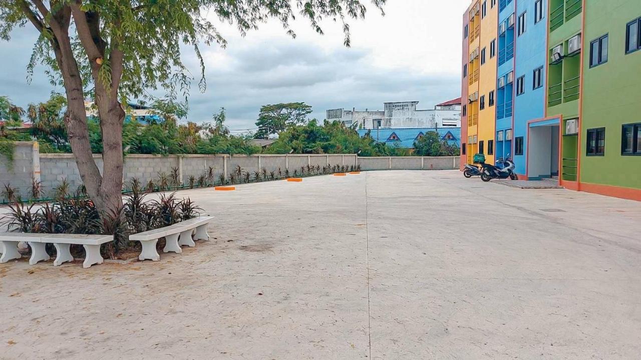 Dinosaur Apartment Hua Hin Bagian luar foto